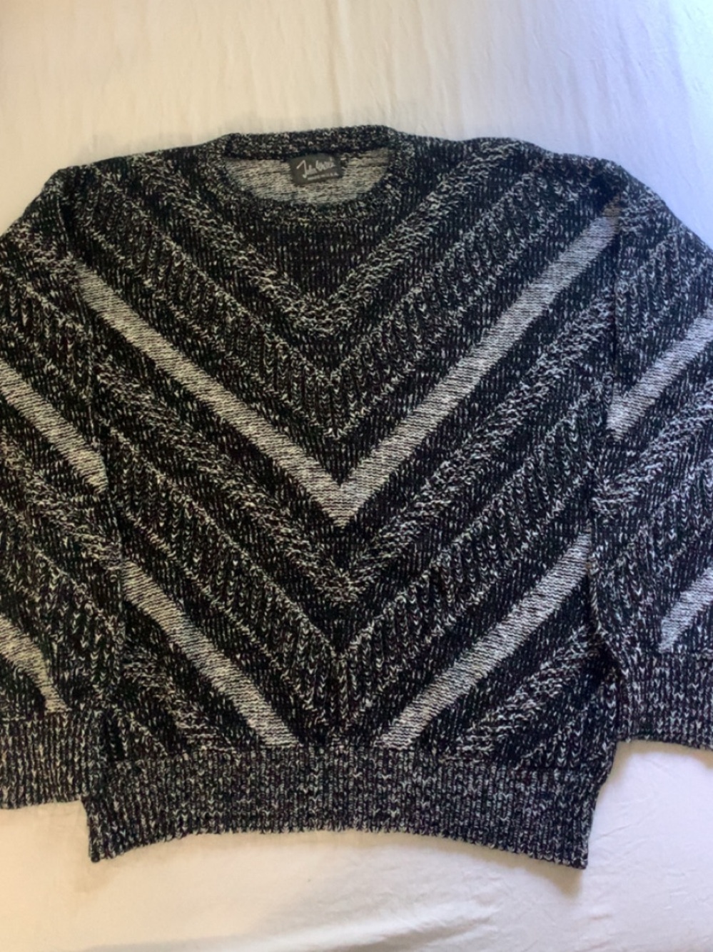 Men's Chevron Marled Crewneck Sweater in Black and Gray